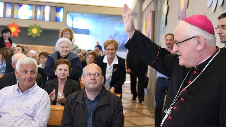 Il vescovo Giuseppe Zenti a Villafranca per l’annuncio della prima grande unità pastorale avviata a settembre [FOTOGRAFO]FOTO PECORA