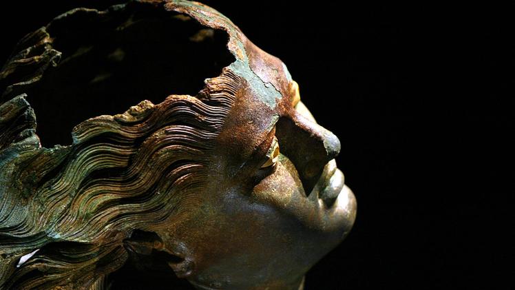 La statua bronzea del Satiro danzante è a Mazara del Vallo