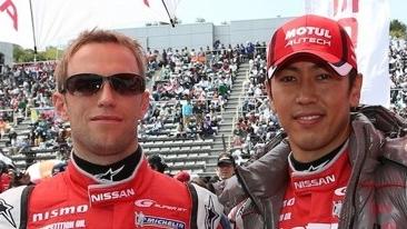 Ronnie Quintarelli con il collega pilota Tsagio Matsuda in Giappone