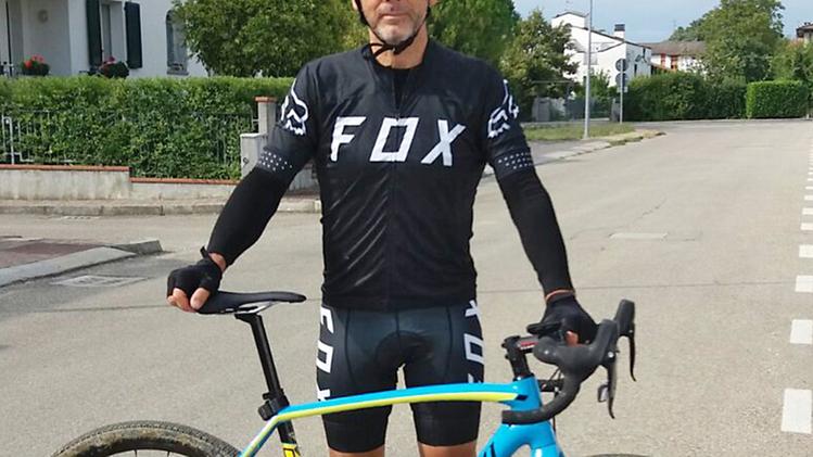 Giancarlo Girardi con la sua bicicletta da ciclocross DIENNEFOTO