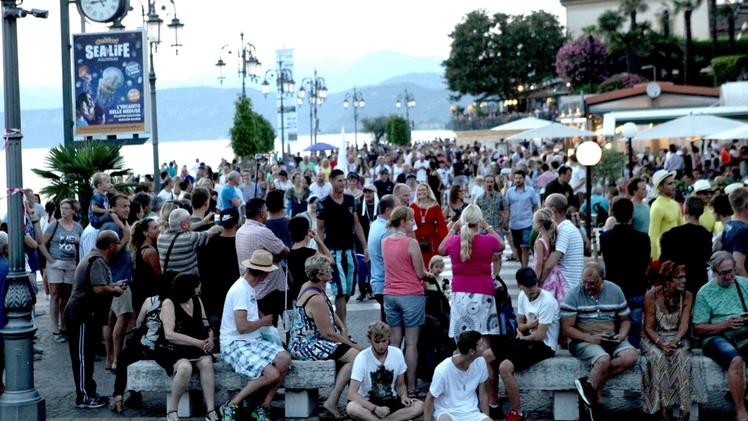Le cifre Istat del 2016 (ultimo anno analizzato) parlano chiaro: a Lazise sono arrivati tre milioni e 377mila turisti