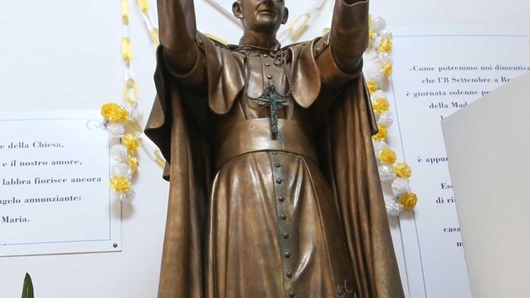 La statua di Paolo VI al santuario di Santa Maria delle Grazie