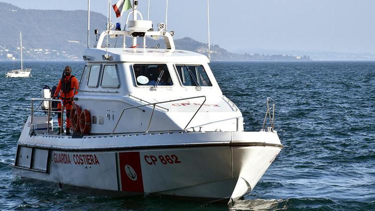 Gli agenti della Guardia costiera forniranno d’ora in poi informazioni anche meteo a tutti gli operatori del lago di Garda