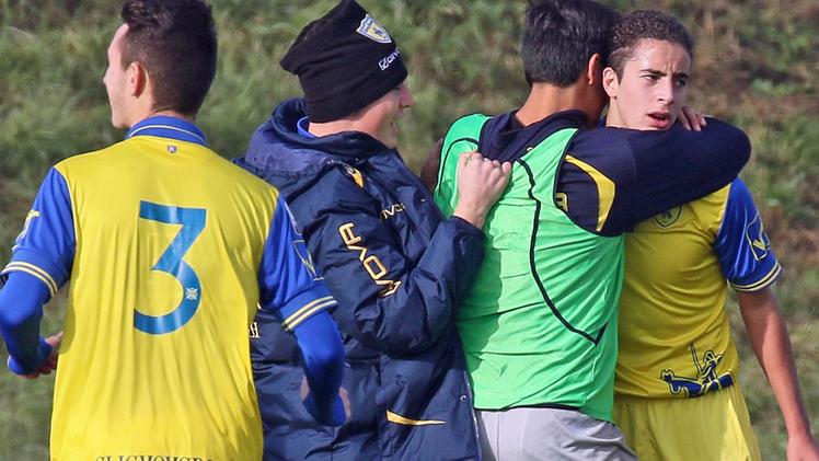 Il tecnico gialloblù Lorenzo D’AnnaSofian Kiyine, classe ’97, in azione contro il Cittadella a Rovereto FOTOEXPRESSUn giovanissimo Kiyine festeggiato per un gol in Primavera