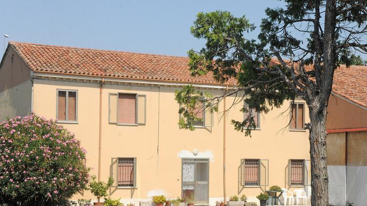 La casa di via Ronchetrin, a Gazzo, dove è stata messa a segno la terza rapina nella Bassa DIENNEFOTOL’arresto del 27enne che ha tentato di rapinare la donna a Casaleone