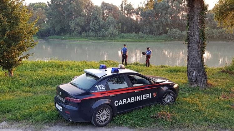 I carabinieri sul luogo del salvataggio