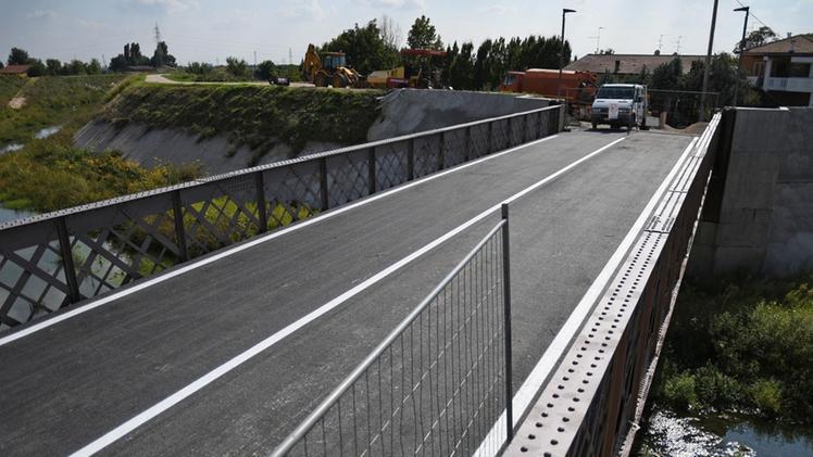 Il nuovo ponte della Motta a San Bonifacio, sollevabile in caso di piena dell’Alpone