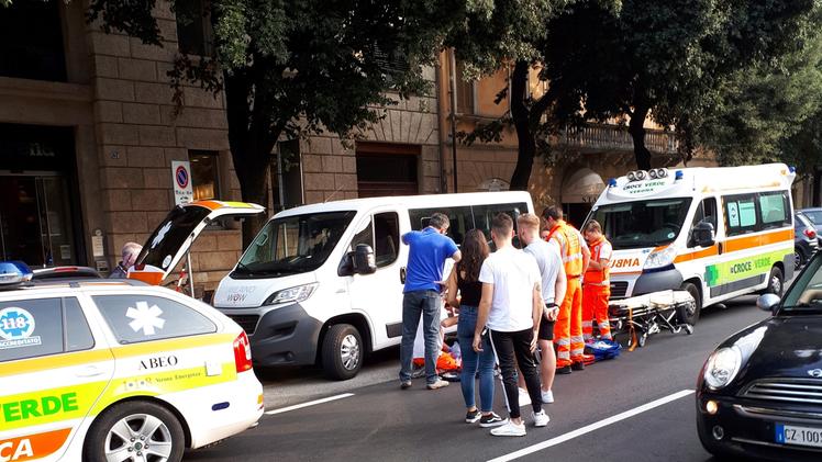 I soccorsi in Corso Porta Nuova