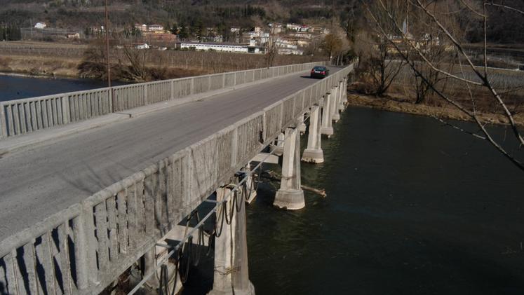 Il ponte sull'Adige