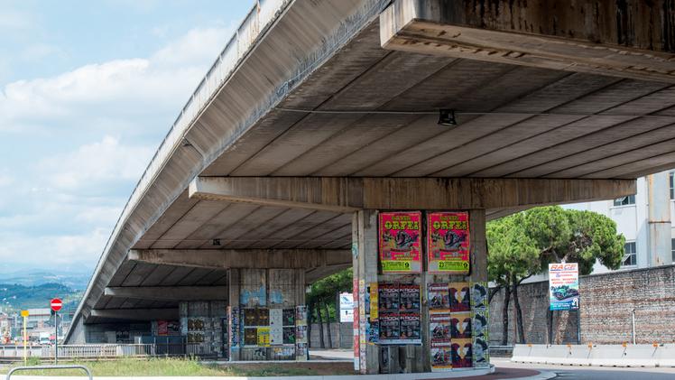 Il cavalcavia di viale Piave, una delle strutture interessate al piano di manutenzione straordinaria