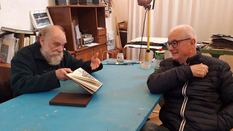 Il maestro Giorgio Scarato con Paolo Zorzi, l’autore del libro DIENNE