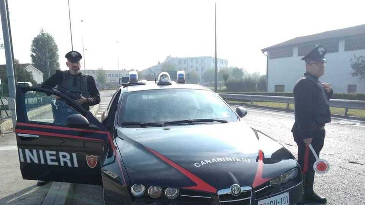 Falegnameria per la produzione di mobiliI carabinieri di Villafranca hanno collaborato con la polilzia locale all’arresto dei tre in fuga