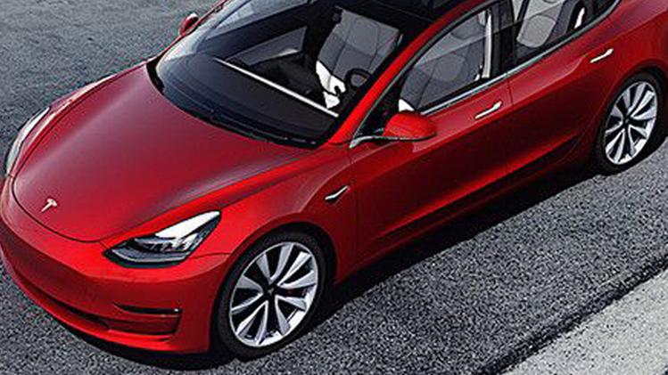 Le prime consegne della Tesla Model 3 sono previste a inizio 2019