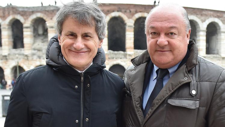 Di Dio (a destra) con l’ex sindaco di Roma Alemanno in Bra nel 2017