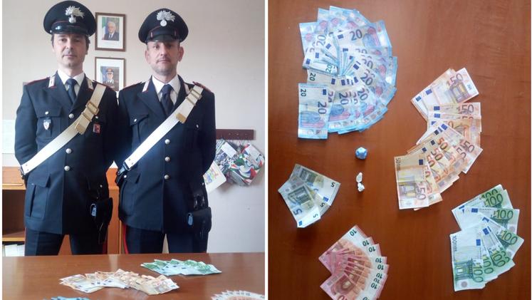 I carabinieri di Pastrengo con la droga e i soldi sequestrati