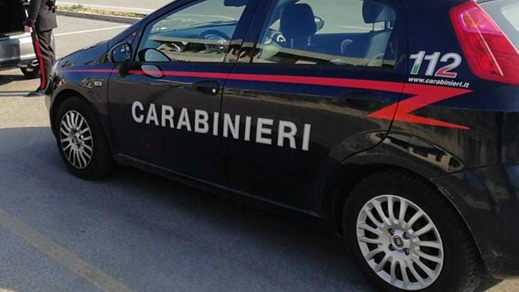 Un'auto dei carabinieri (foto archivio)
