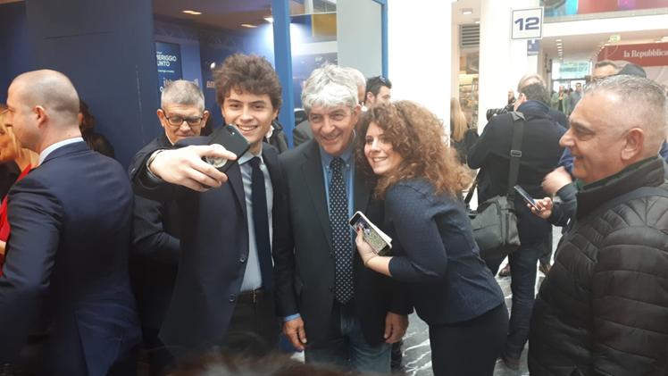 Raffica di selfie per Paolo Rossi