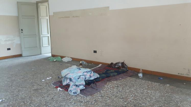 I segni dell'occupazione a Palazzo Bocca Trezza