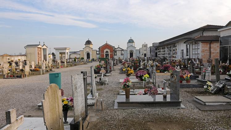 Il cimitero di Menà verrà ampliato tramite project financing DIENNE