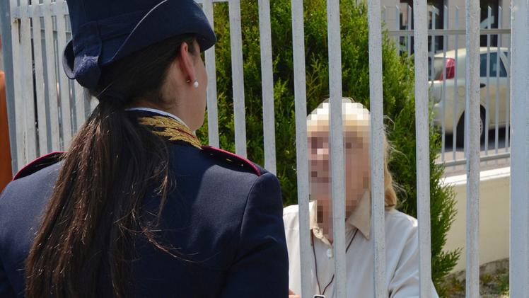 Via Zamboni, in Borgo Venezia, dove si è consumata la truffa FOTO MARCHIORIUn’anziana si rivolge ad una poliziotta