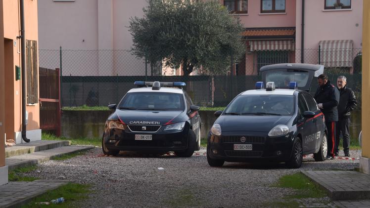 I carabinieri intervenuti a Nogara (Diennefoto)