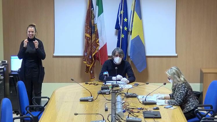Il sindaco Sboarina durante la diretta web