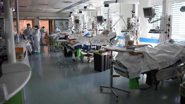 Reparto di terapia intensiva all’ospedale Magalini di Villafranca