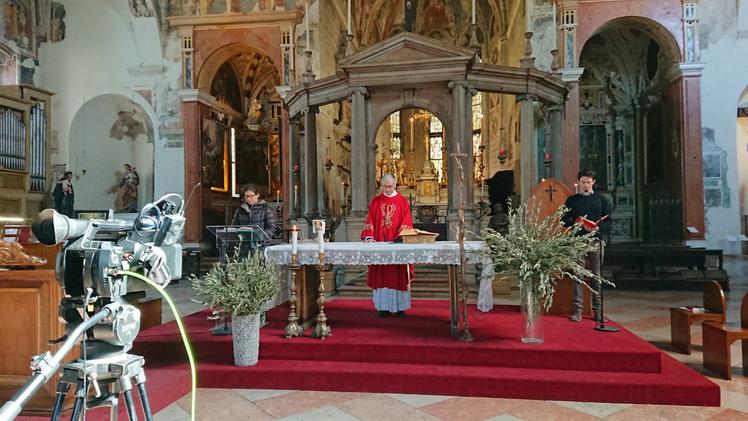 la Messa delle Palme dalla chiesa di San Fermo Maggiore