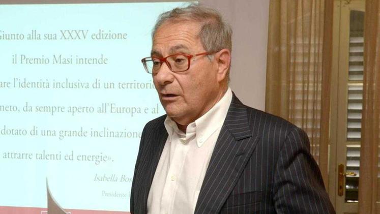 Sandro Boscaini, presidente di Masi Agricola, durante la presentazione di un Premio Masi