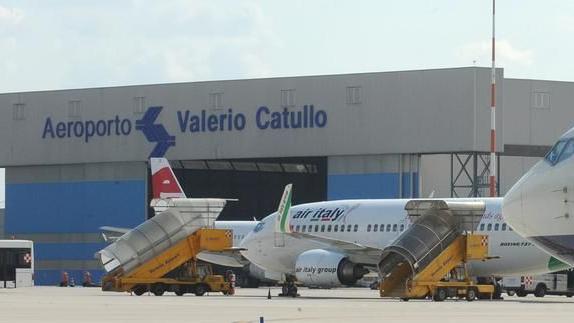L'aeroporto Valerio Catullo (foto archivio)