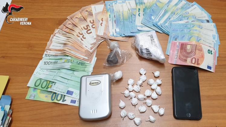 Droga e soldi sequestrati in Borgo Trento