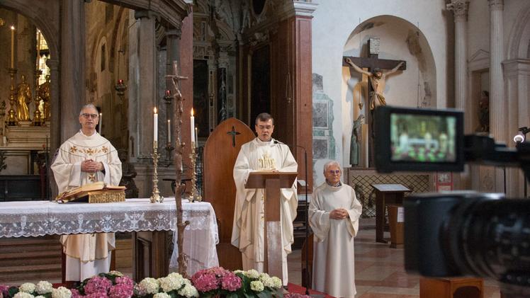 La messa in San Fermo Maggiore (Cerpelloni)