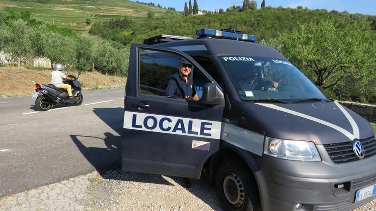 La polizia locale a Trezzolano