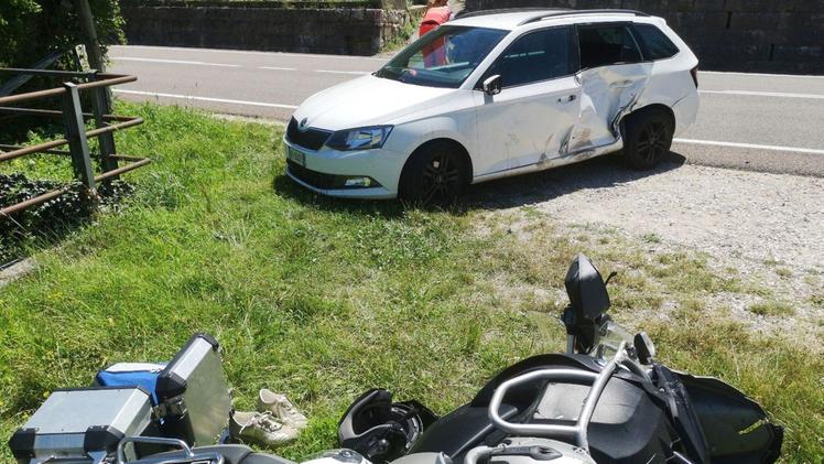 I due mezzi coinvolti nell’incidente avvenuto a Vo’ Sinistro nelle vicinanze di Avio in Trentino