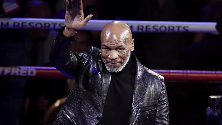 Mike Tyson annuncia il ritorno sul ring