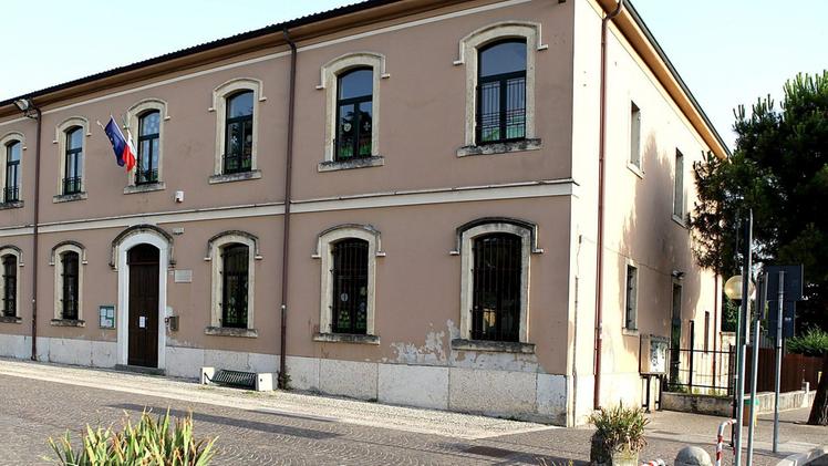 L’edificio che ospitava la scuola Pindemonte in piazza Umberto 