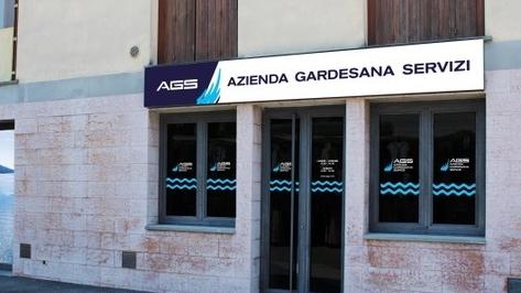 La sede dell’Ags servizi in piazza Controbastioni a Peschiera