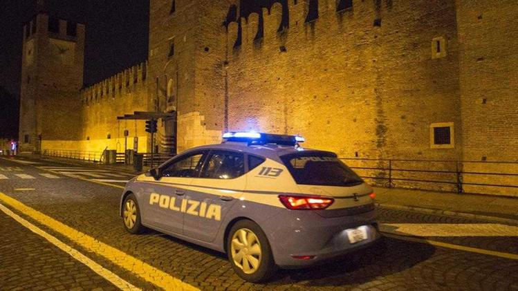 Una pattuglia di Polizia a Castelvecchio