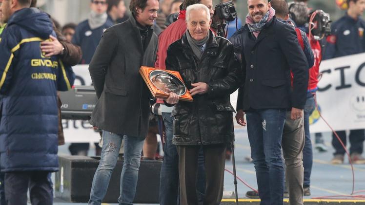Giuseppe e Luca Campedelli presentano «1929 Chievo Verona - Una storia di passione» BOLDRINI/CHIEVO«Peppino» Campedelli premiato, nel 2016, vicino a Moro e Perrotta