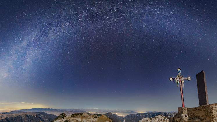 La via Lattea vista dal Carega (foto di Francesco Solinas)