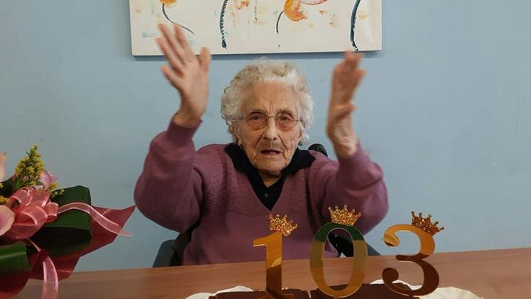 Linda Moretti ha festeggiato  103 anni con il vaccino anti Covid