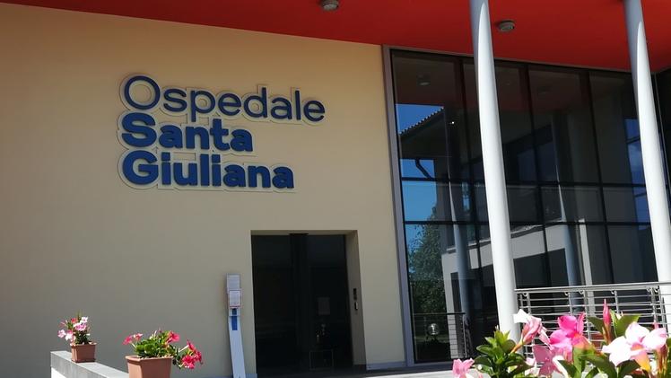 L’entrata dell’ospedale Santa Giuliana 