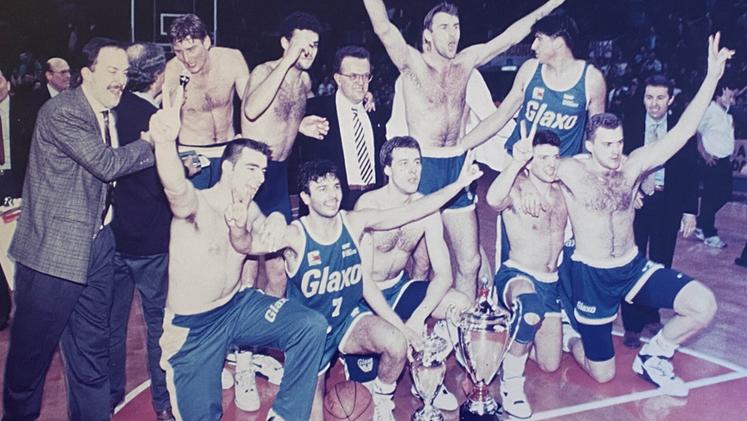 La Glaxo Verona con la Coppa Italia nel 1991