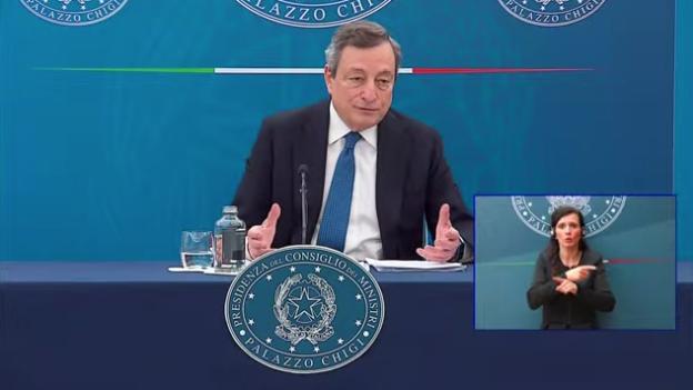 Il presidente del consiglio Mario Draghi in conferenza stampa