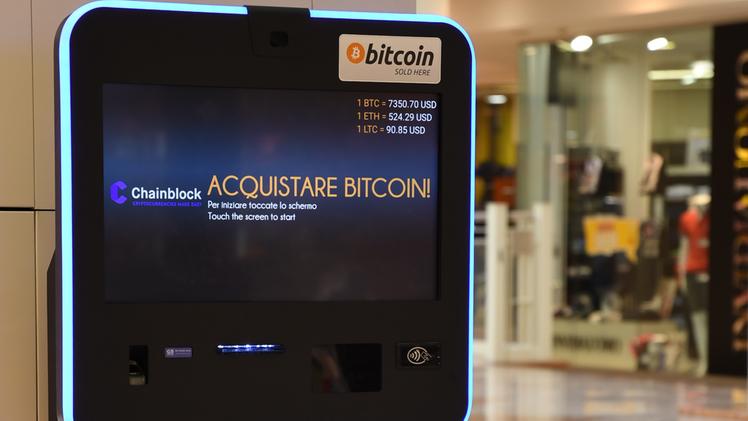 Un bancomat per l'acquisto di Bitcoin