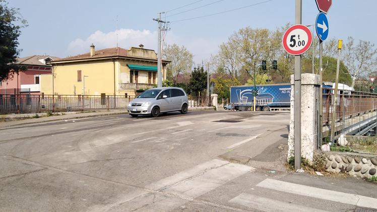 Via San Marco all'intersezione con via Camuzzoni