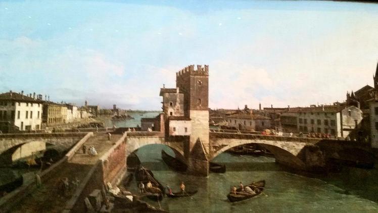 Il quadro di Bernardo Bellotto Veduta di Verona con Ponte Navi fotografato alla National Gallery of Scotland di Edimburgo. Ora va all’asta da Christie’s