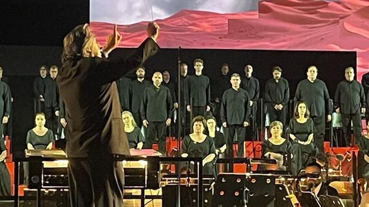 La direzione di Riccardo Muti ha incantato l’Arena, grande prova di orchestra e coro