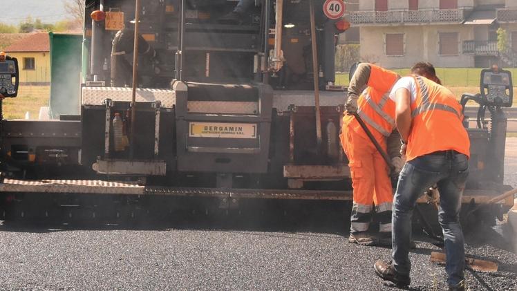 Lavori di asfaltatura: martedì si comincia