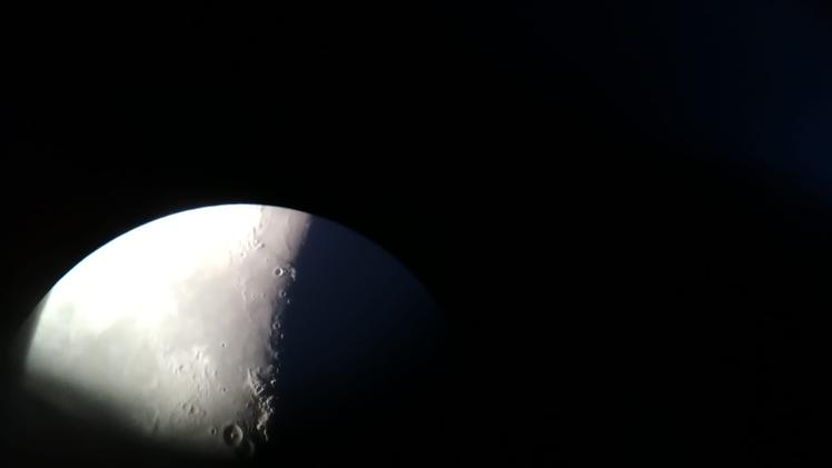 La luna vista al telescopio di Astroavventura